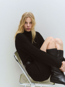 Платье мини MANGO модель 27081215_99 Фото