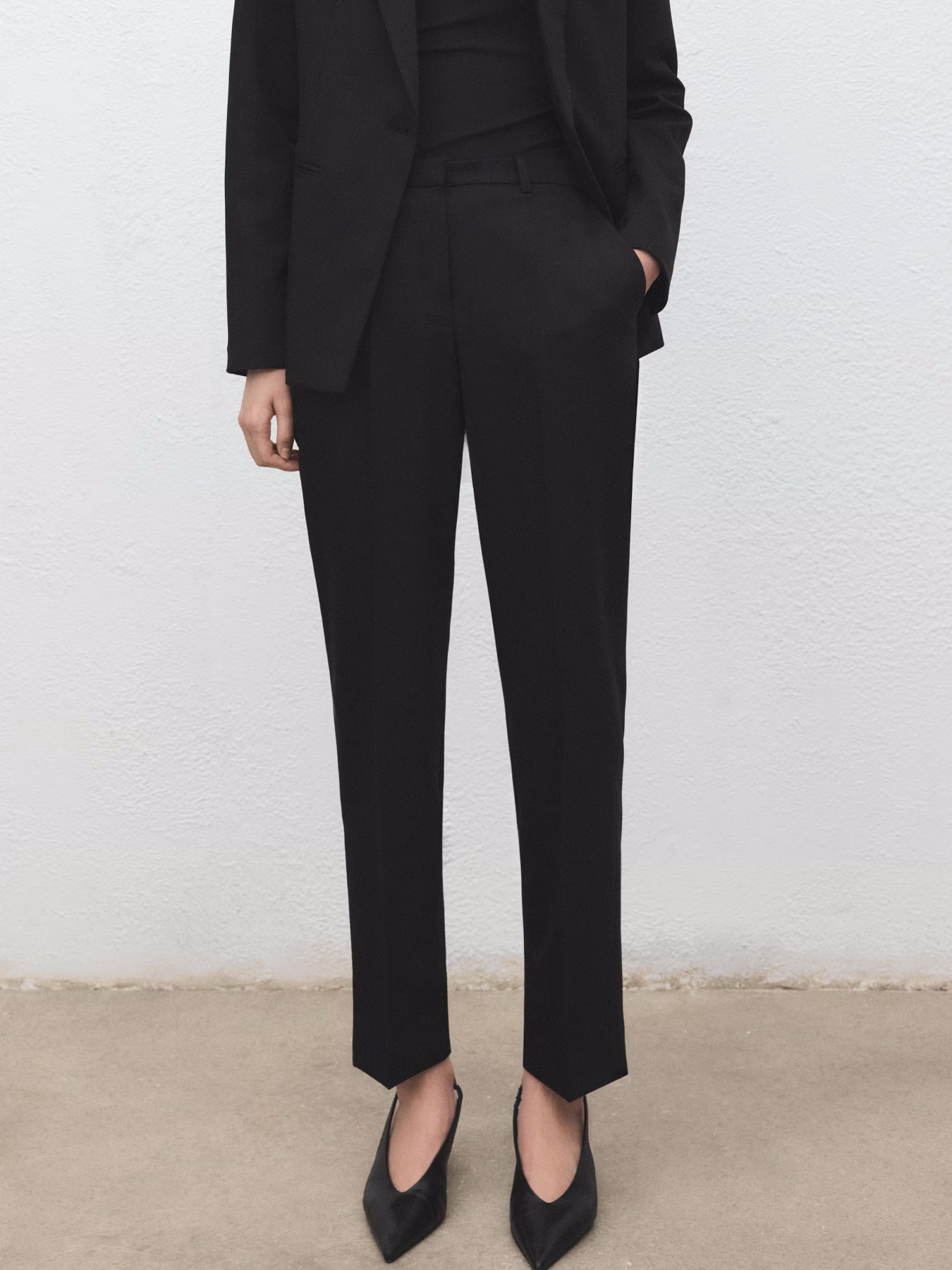 Брюки классические MANGO модель 27021297_99 Фото