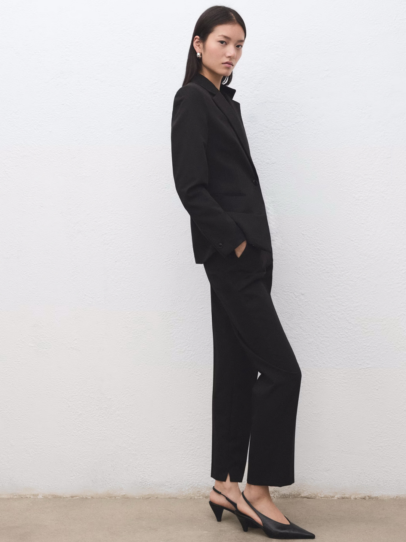 Классические штаны MANGO модель 27021297_99 Классические штаны MANGO модель 27021297_99 Фото