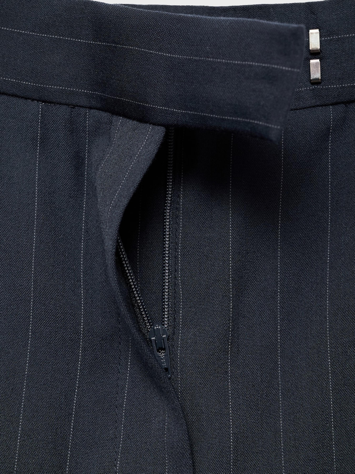 Класичні штани MANGO модель 17006369_56 Фото