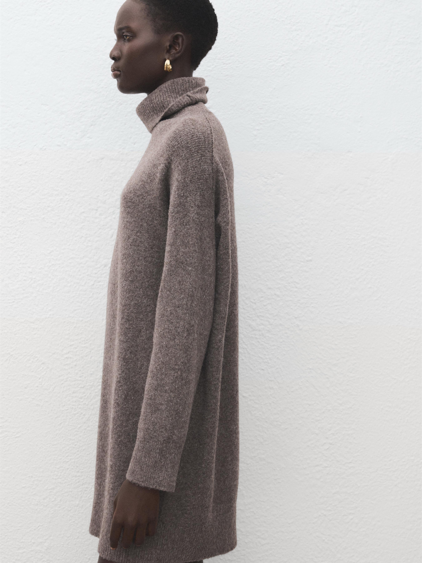 Сукня міні MANGO модель 27081215_35 Фото