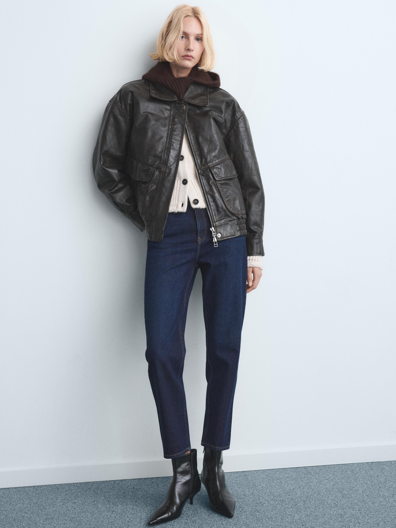 Зауженные джинсы MANGO модель 27031285_TO Фото