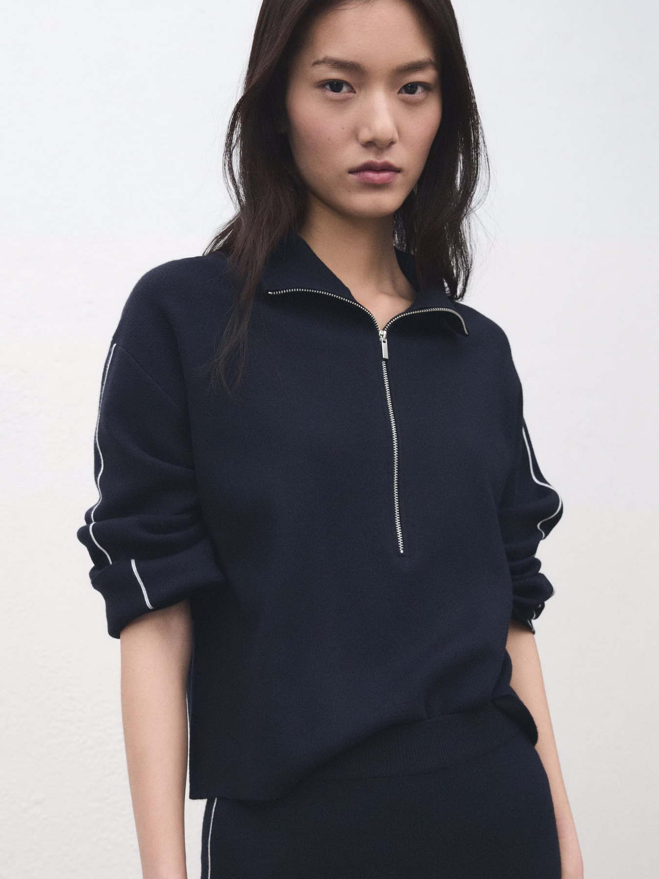 Свитшот MANGO модель 27051263_56 Фото