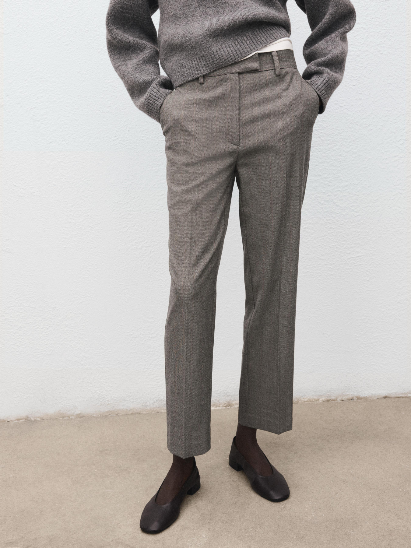 Классические штаны MANGO модель 27071264_91 Фото