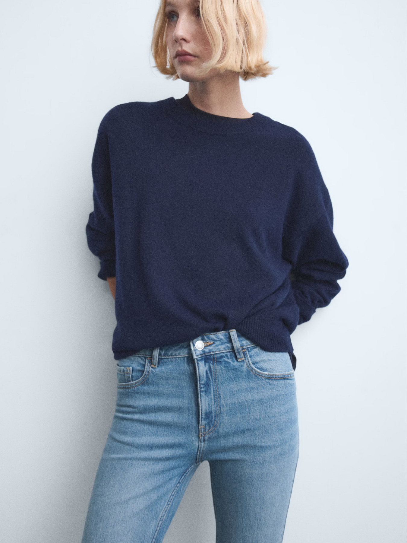 Расклешенные джинсы MANGO модель 27001243_TM Расклешенные джинсы MANGO модель 27001243_TM Фото