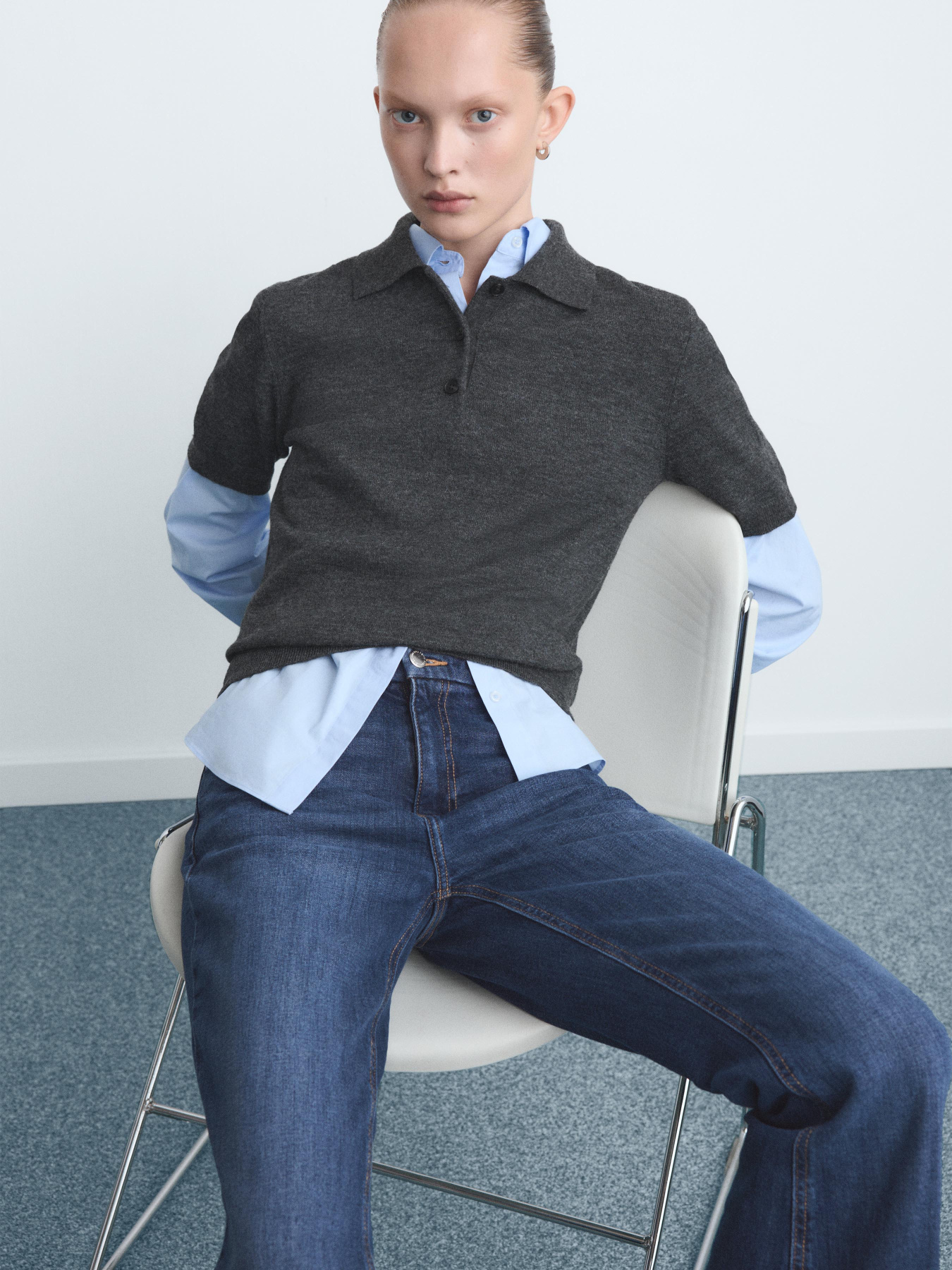 Расклешенные джинсы MANGO модель 27021193_TO Фото