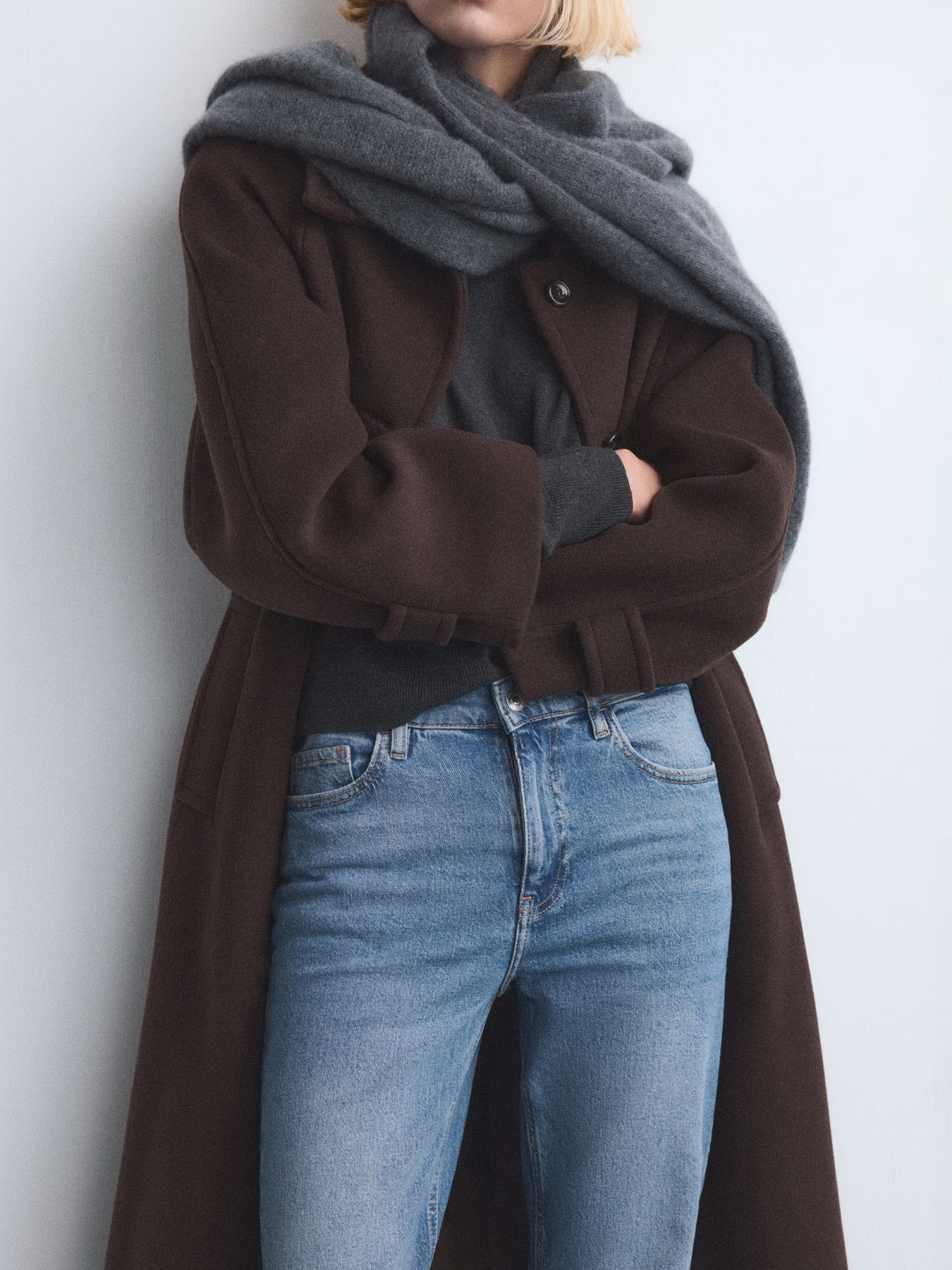 Джинсы мом MANGO модель 27011242_TM Фото