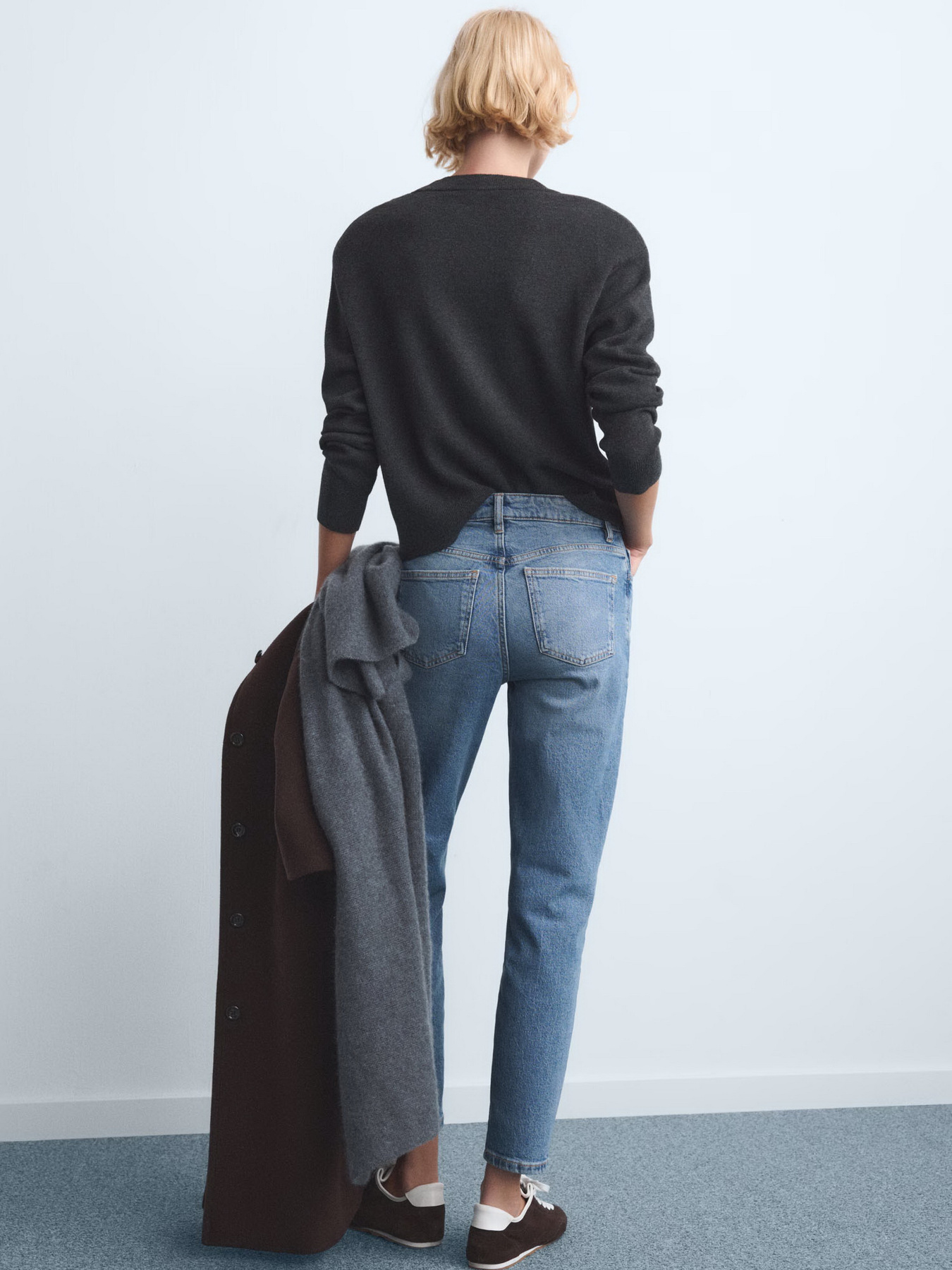 Джинсы мом MANGO модель 27011242_TM Фото