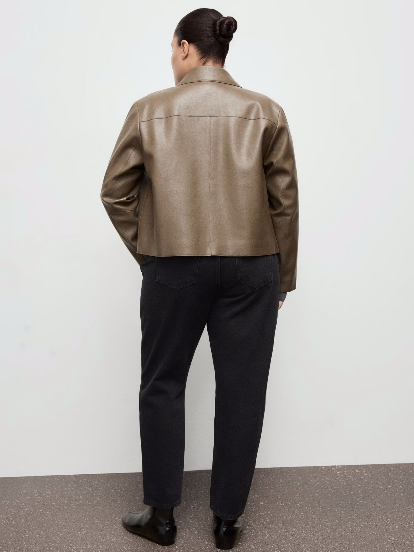 Джинсы мом MANGO модель 27031283_TN Фото