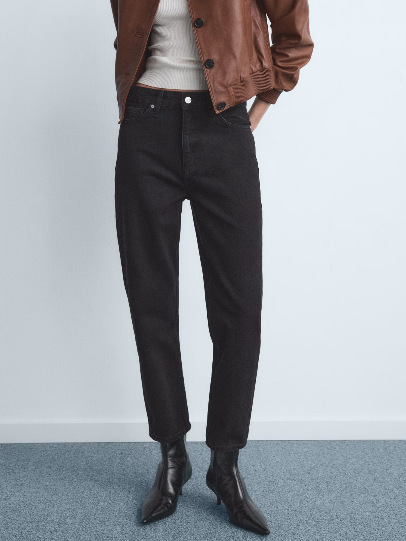 Джинсы мом MANGO модель 27031283_TN Фото