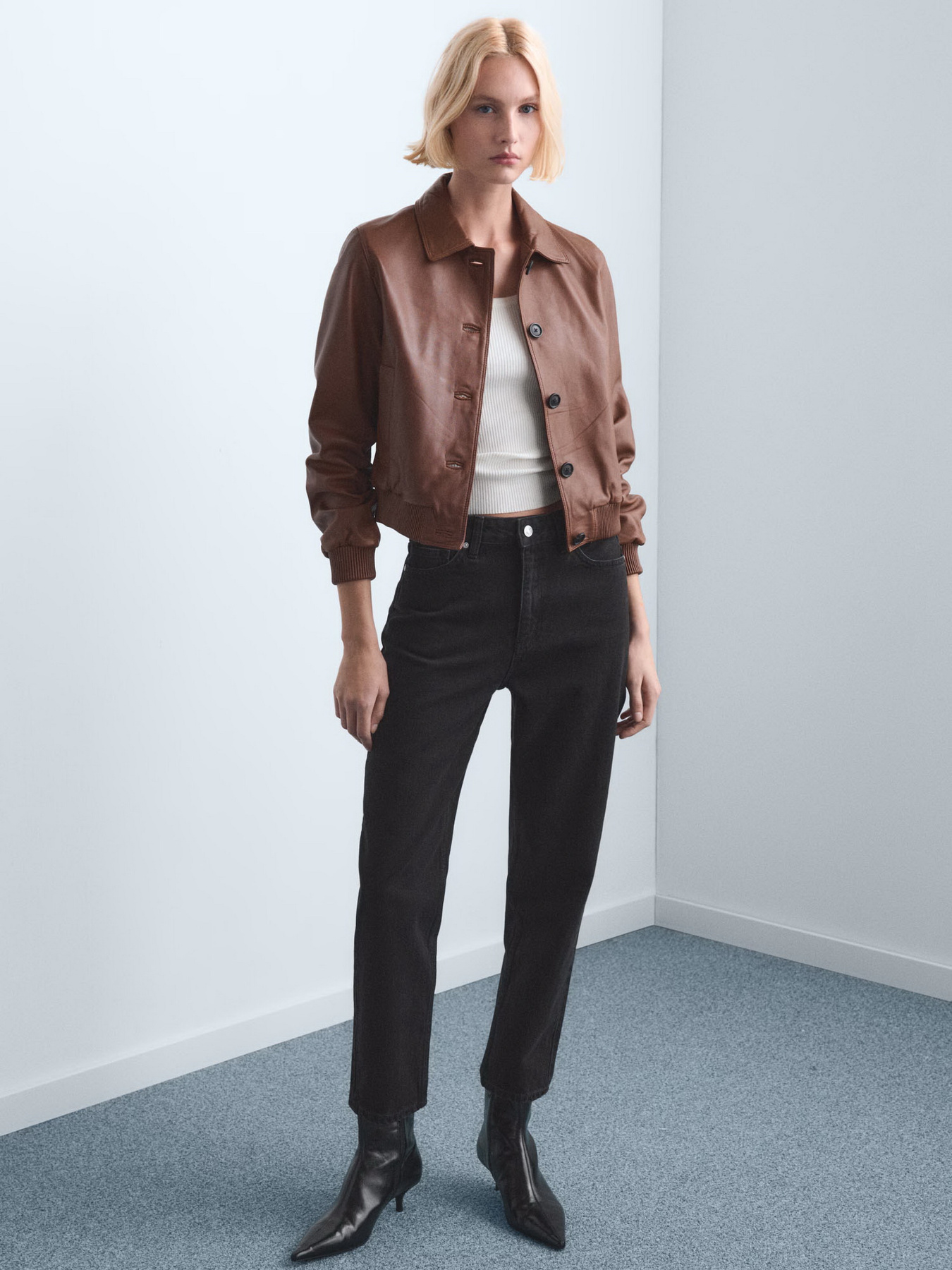 Джинсы мом MANGO модель 27031283_TN Фото