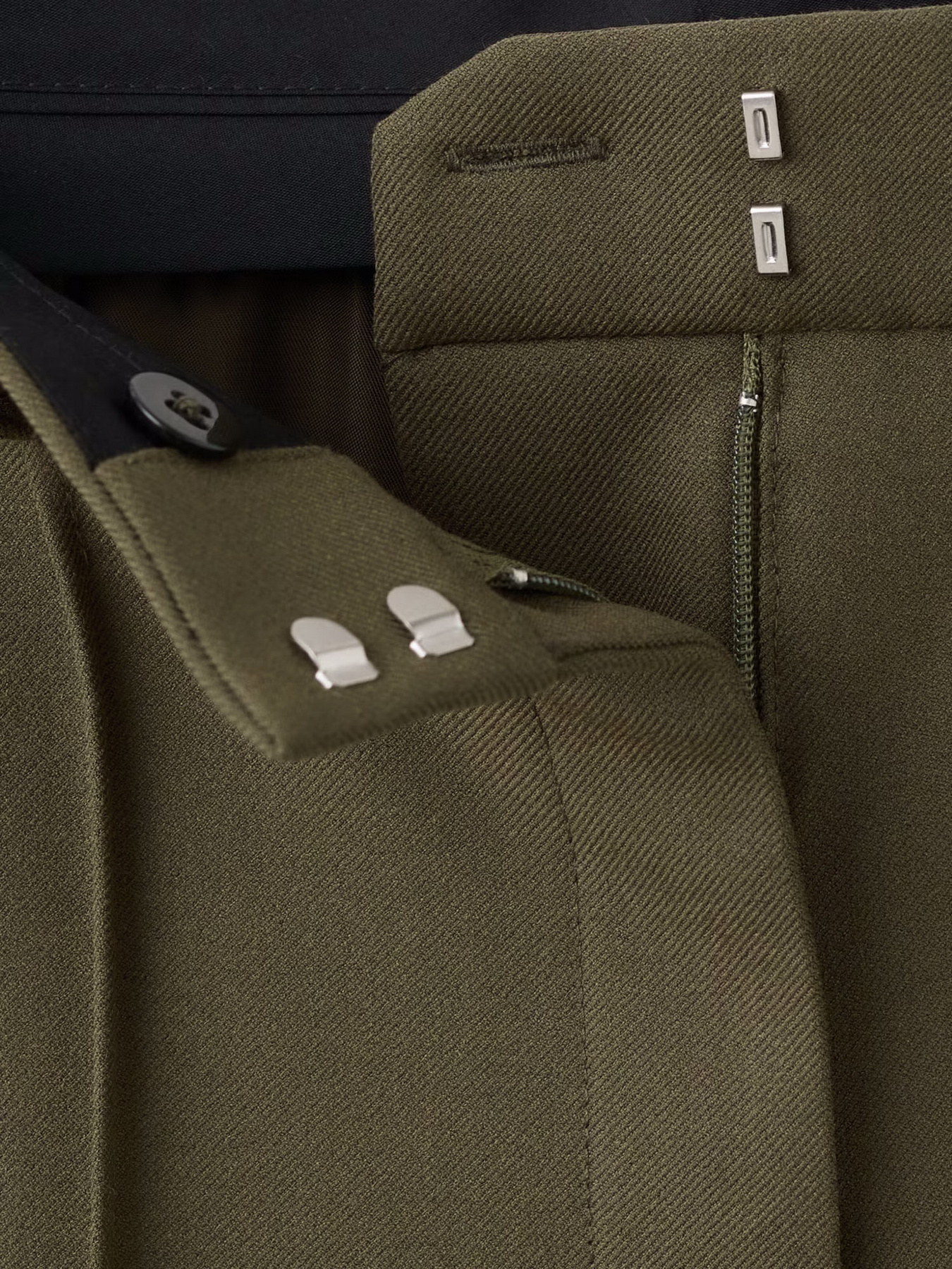 Штани класичні MANGO модель 27083333_37 Фото