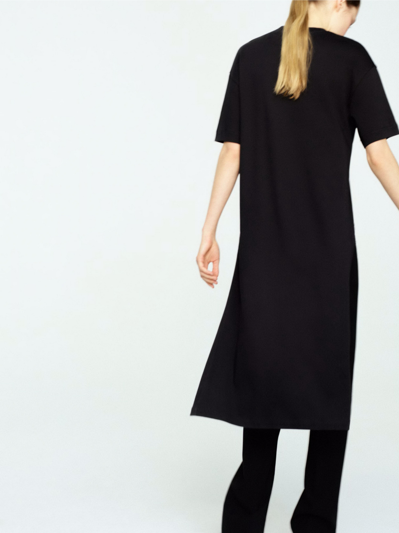 Футболка MANGO модель 27053342_99 Футболка MANGO модель 27053342_99 Фото