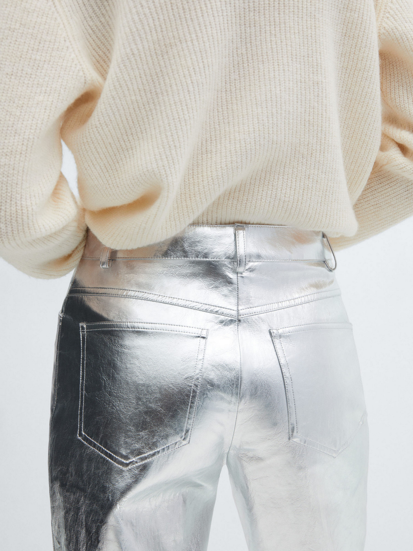 Повсякденні штани MANGO Silver2 модель 67091505_PL Повсякденні штани MANGO Silver2 модель 67091505_PL Фото