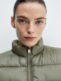 Жилет с утеплителем MANGO Blanvest модель 67092908_43 Фото