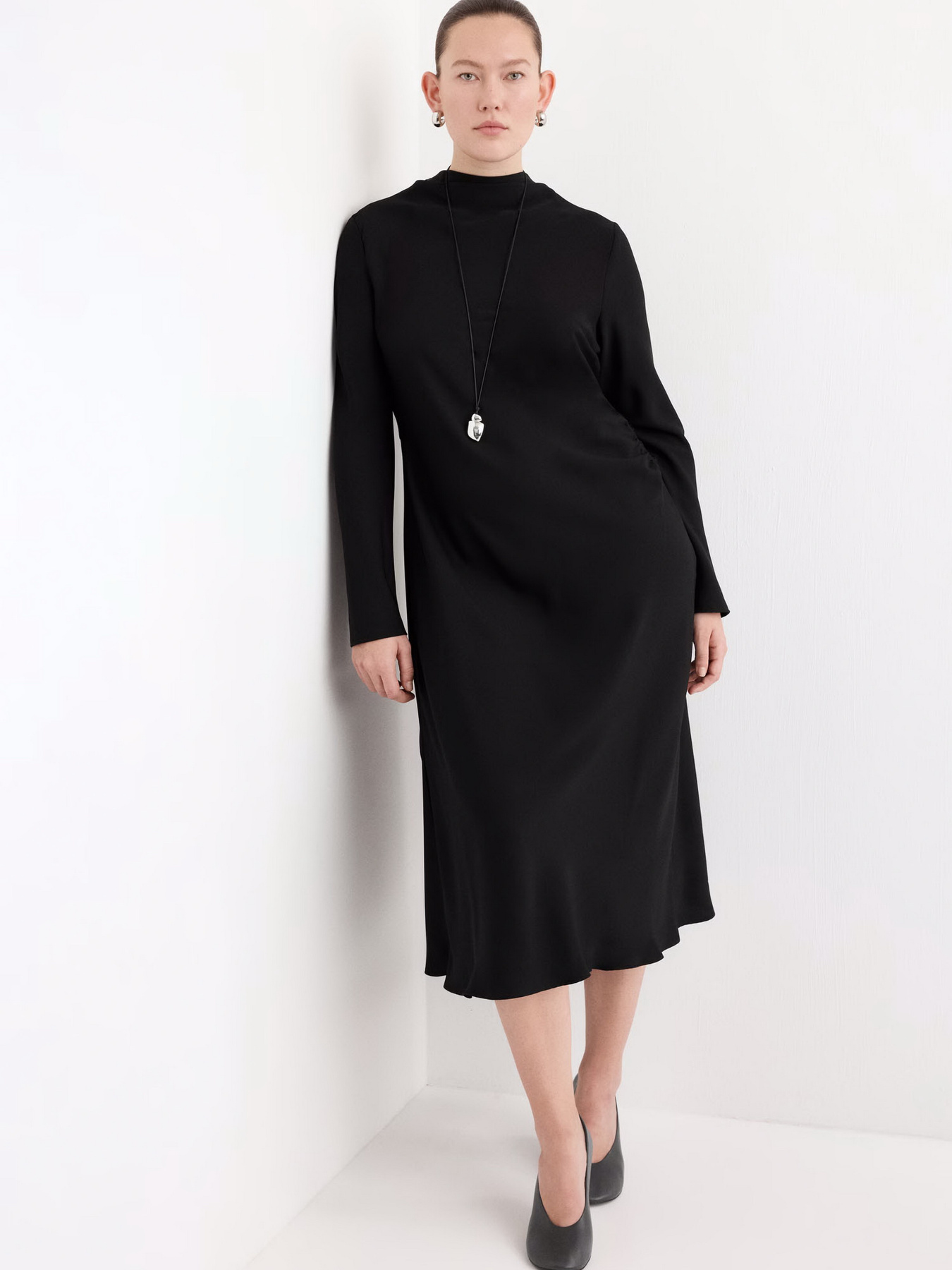 Платье миди MANGO модель 27004097_99 Фото