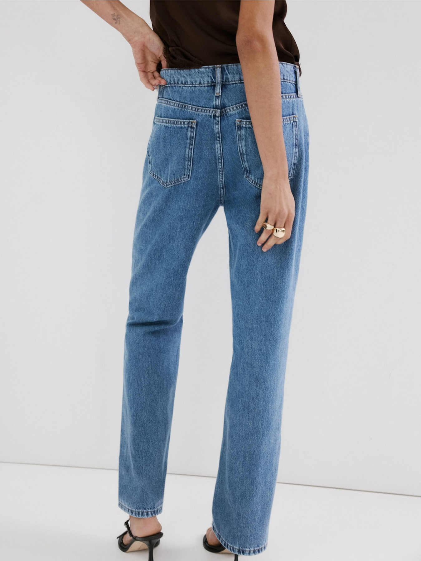 Прямые джинсы MANGO модель 27004106_TM Фото