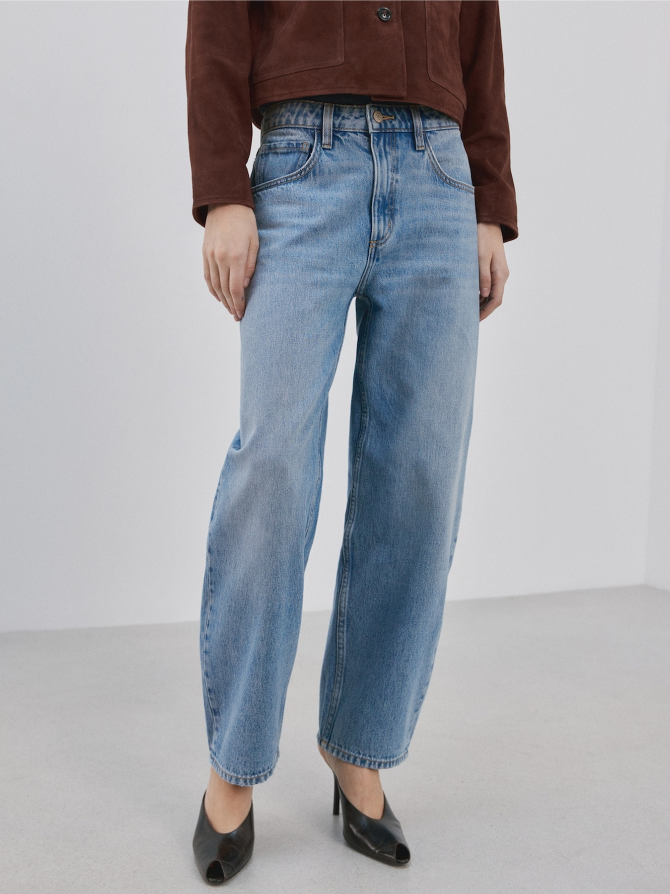 Джинсы мом MANGO модель 27034074_TM Фото