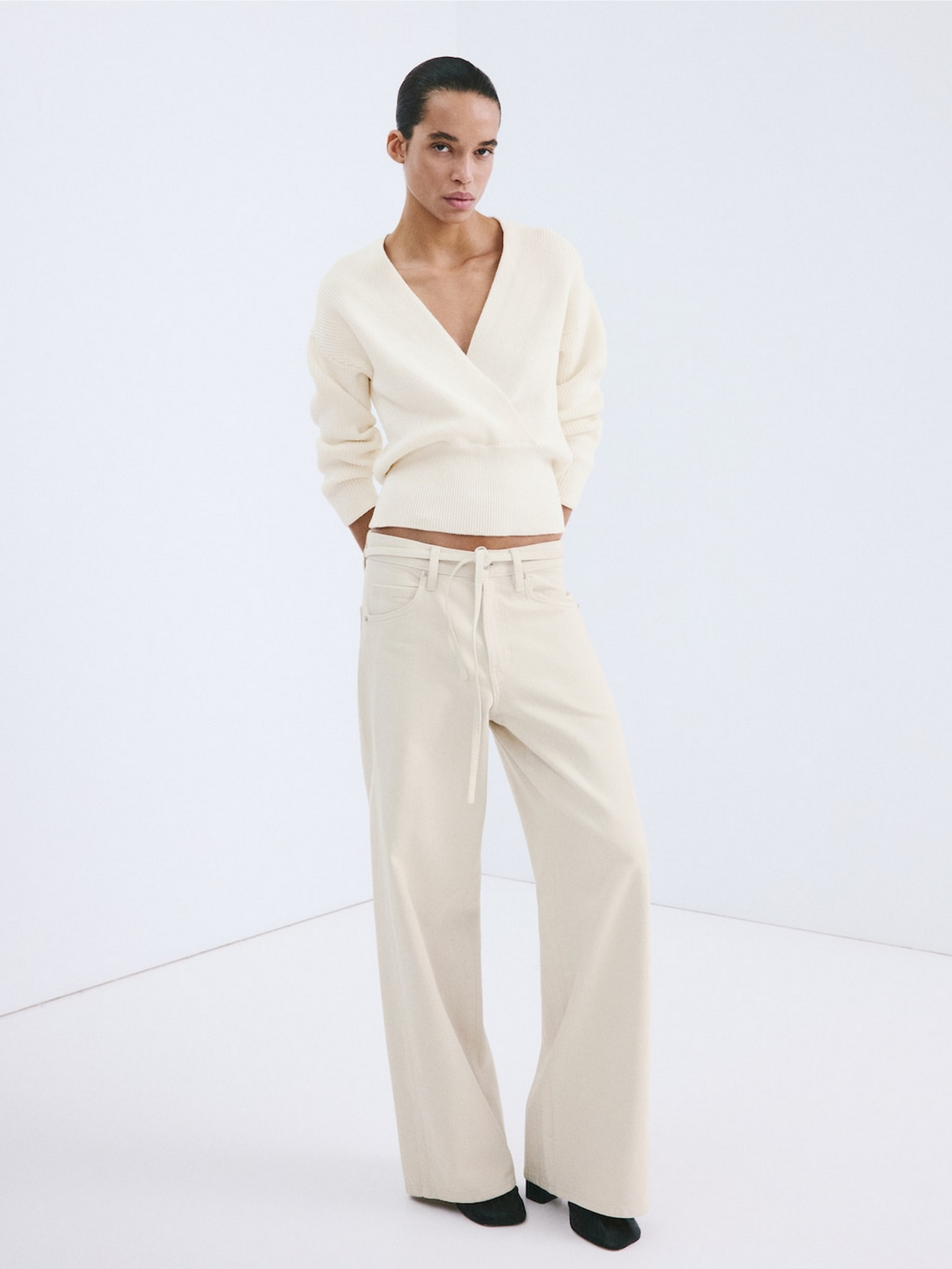 Широкі джинси MANGO модель 27025824_6 Фото