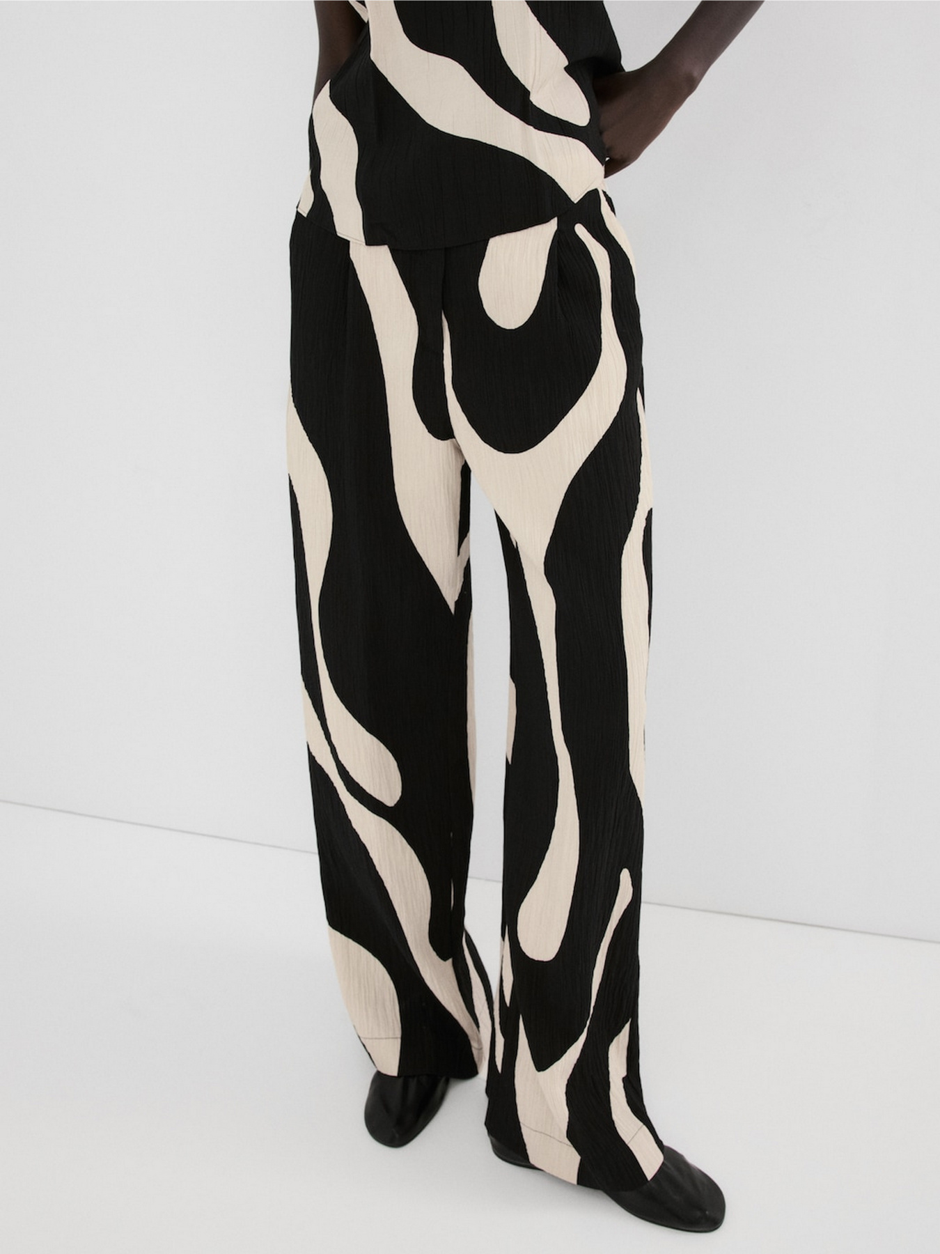 MANGO модель 27015834_99 MANGO модель 27015834_99 Фото