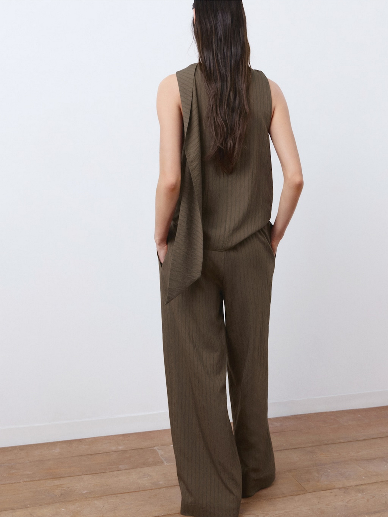 MANGO модель 27085821_30 MANGO модель 27085821_30 Фото