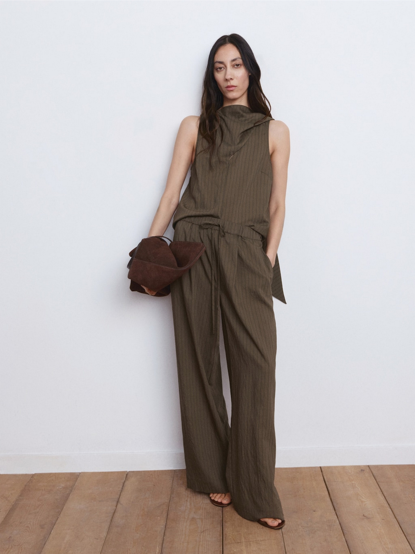 MANGO модель 27085821_30 MANGO модель 27085821_30 Фото