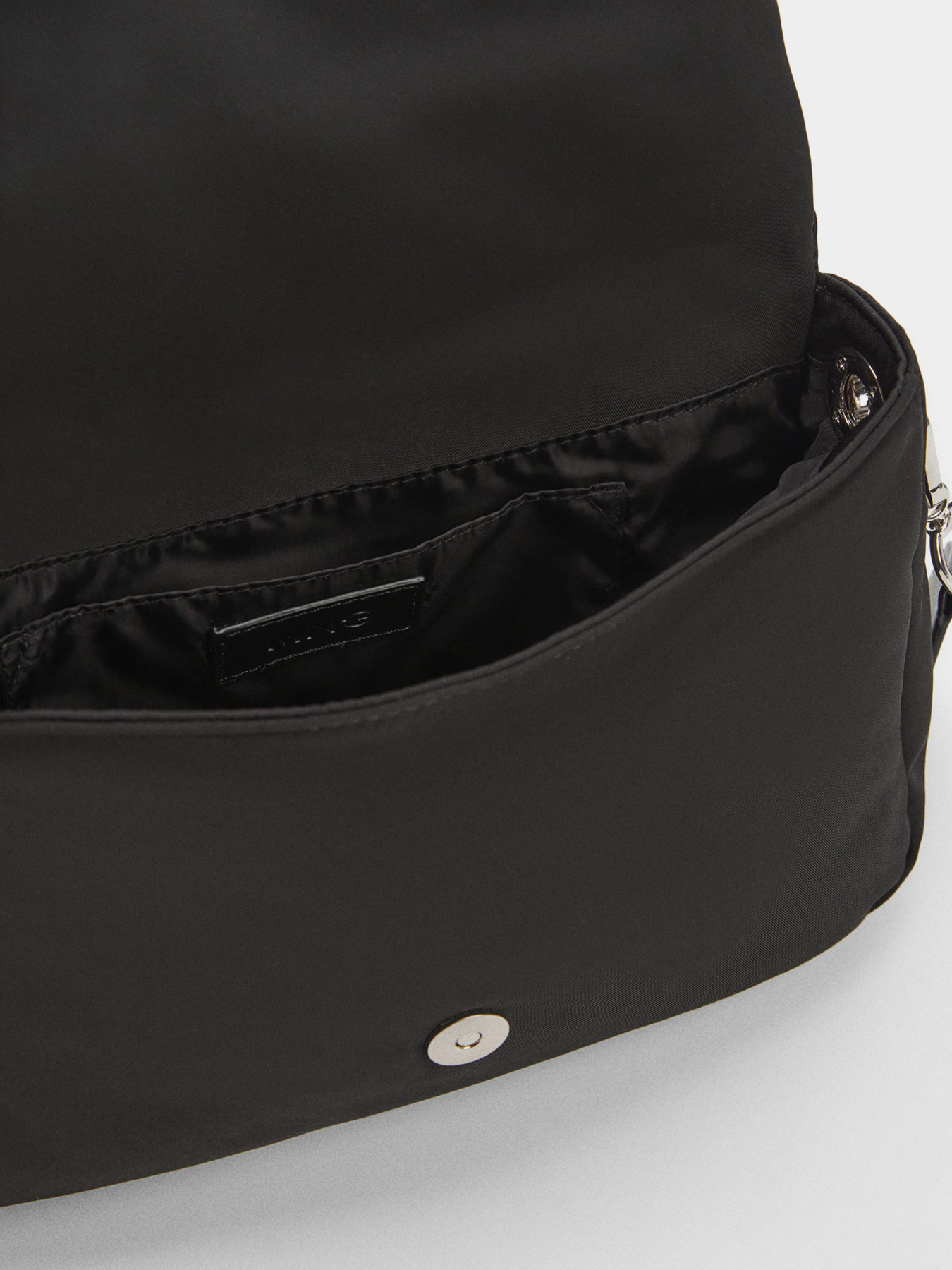 Кросс-боди MANGO Gina модель 67000448_99 Фото