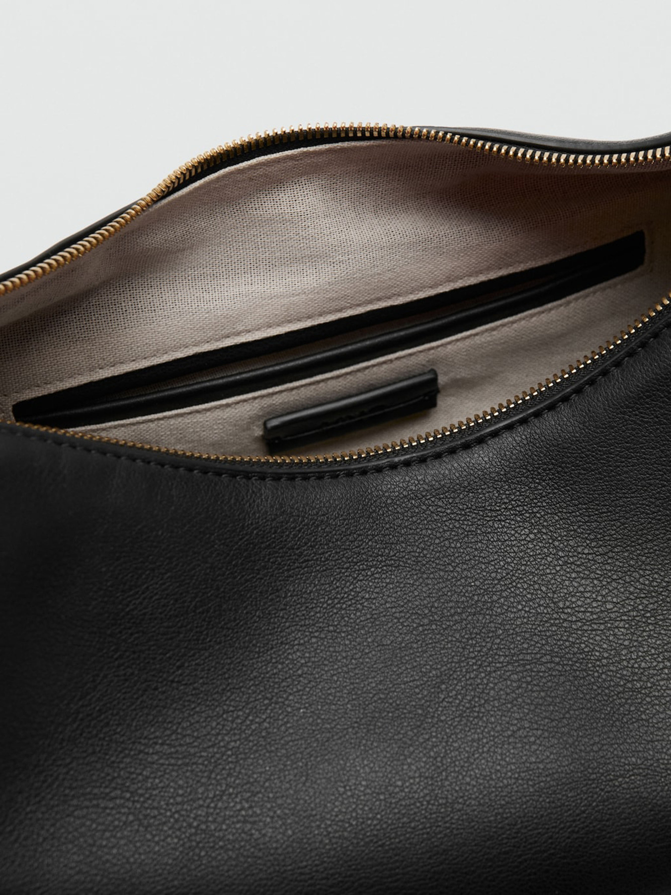 Хобо MANGO модель 27095980_99 Фото