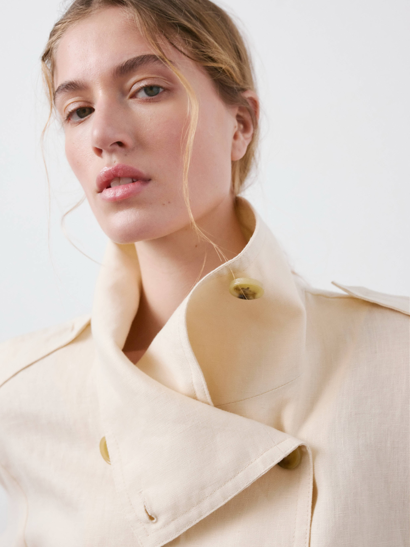 Пальто и плащи MANGO CALA модель 27097778_5 Фото