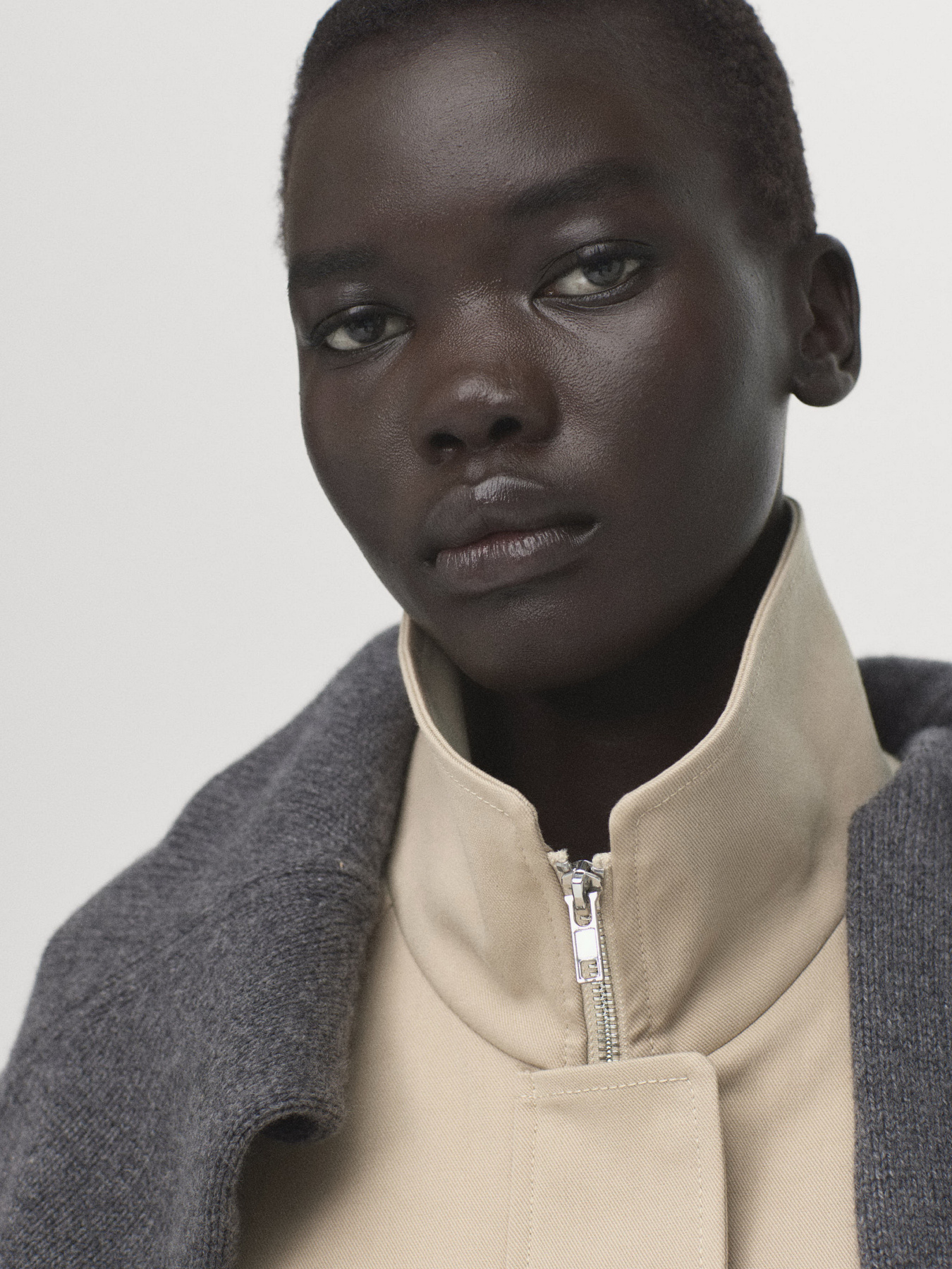 Куртки и дубленки MANGO CAPRI модель 27075820_6 Фото