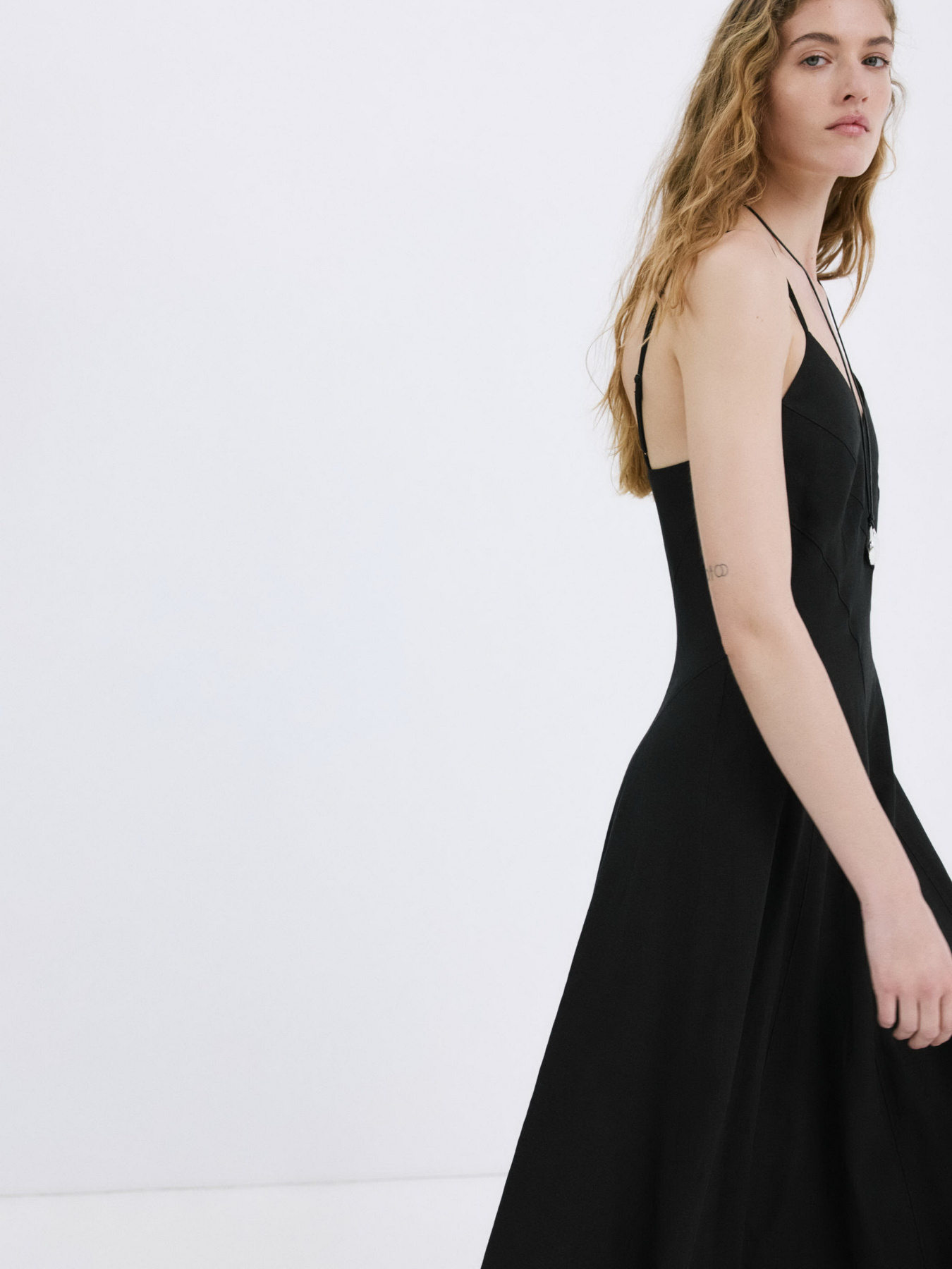 Сукні MANGO RAYITU модель 27005841_99 Фото