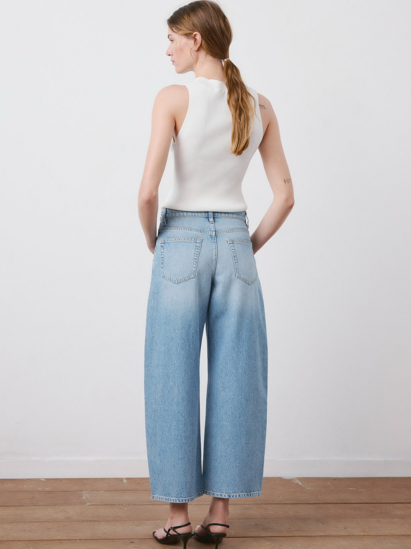 Джинсы MANGO KIKA модель 27027141_TM Фото