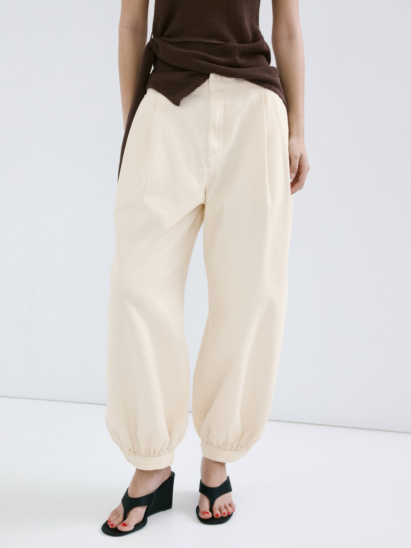 Джинсы MANGO SOUFFLE модель 27077165_5 Фото