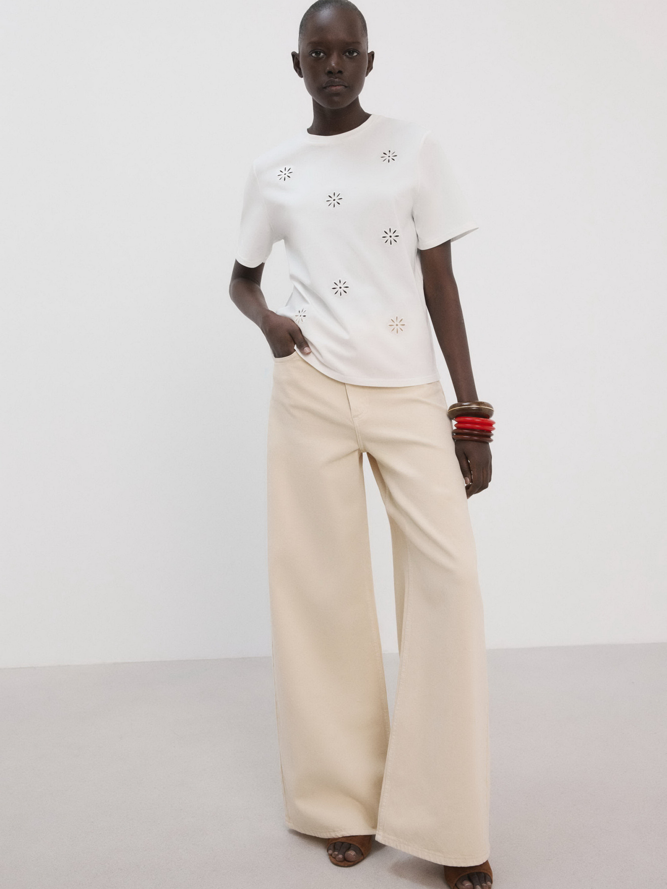 Футболки и поло MANGO FLORI модель 27077152_1 Фото