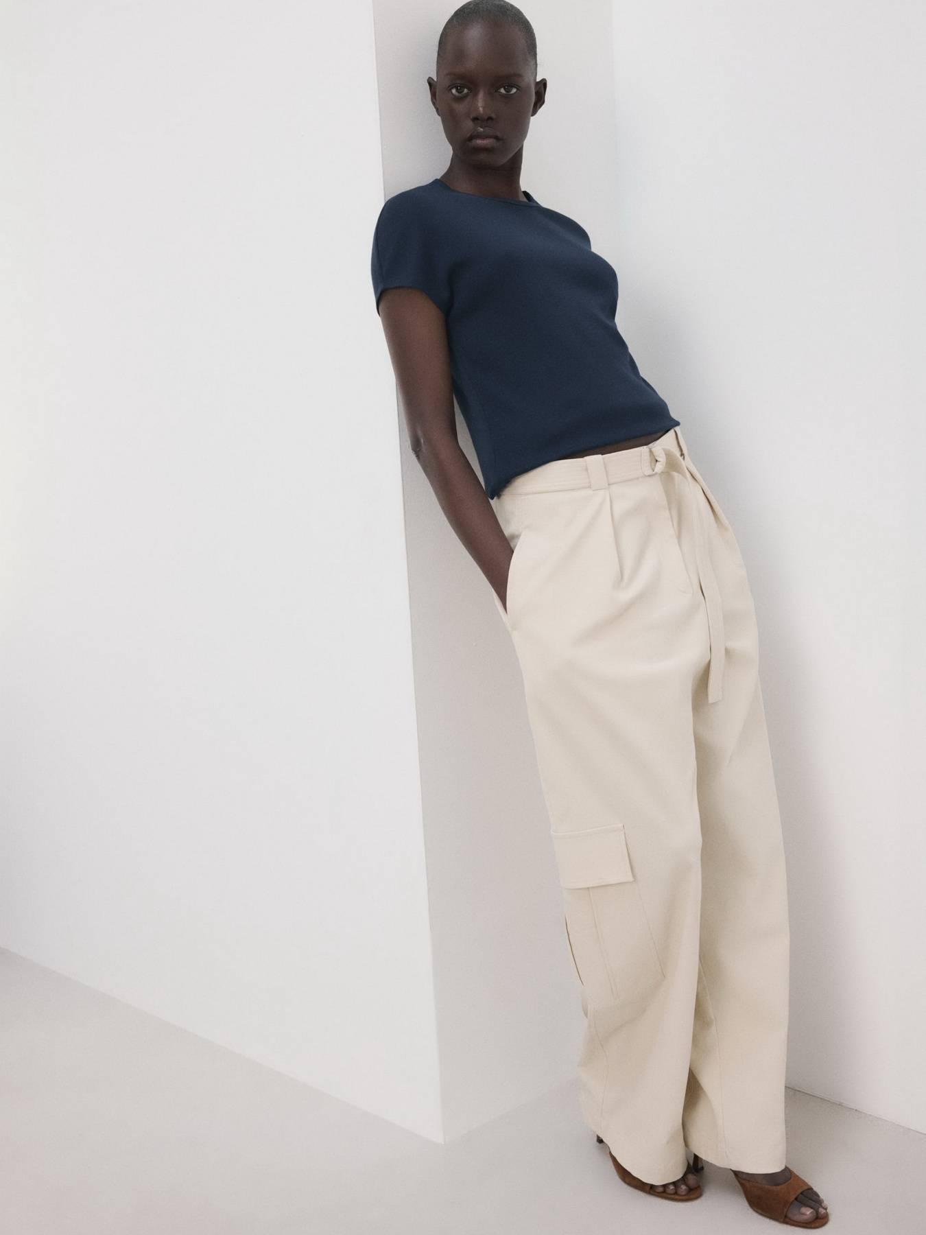 Футболки і поло MANGO ZANI модель 27007805_56 Фото