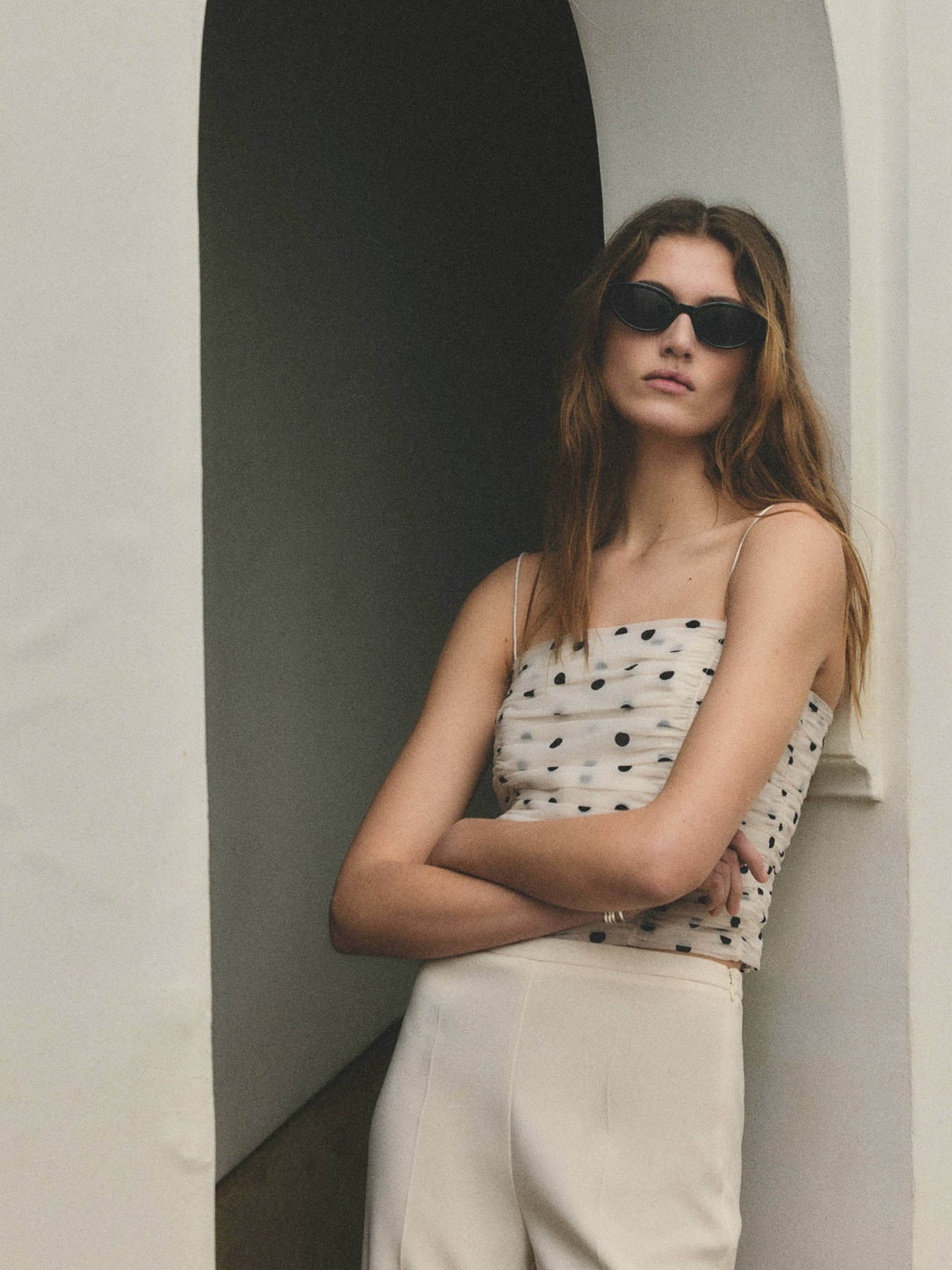 Футболки и поло MANGO DRAP модель 27097929_5 Фото