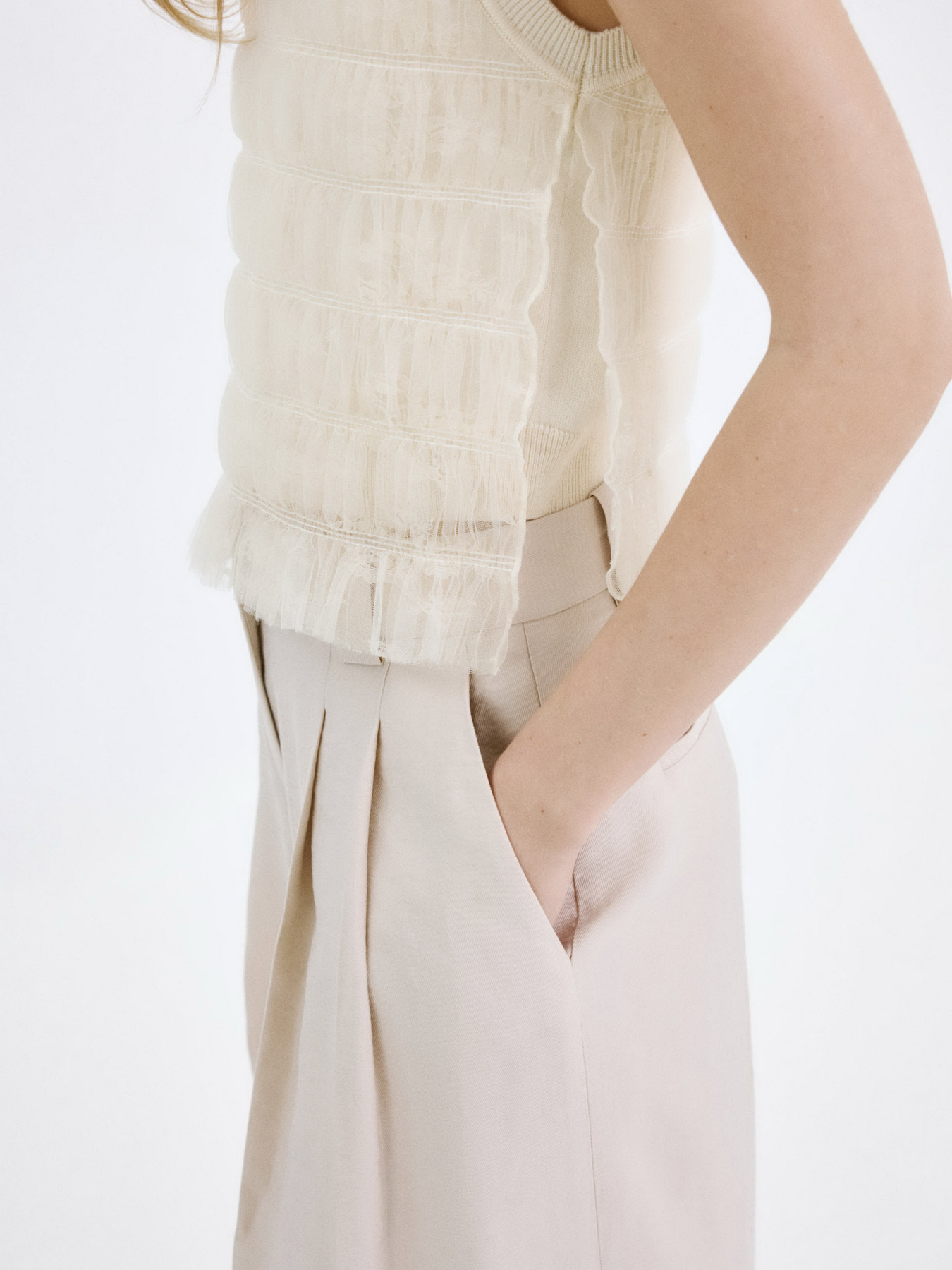 Футболки і поло MANGO ROCOCO модель 27027169_5 Фото