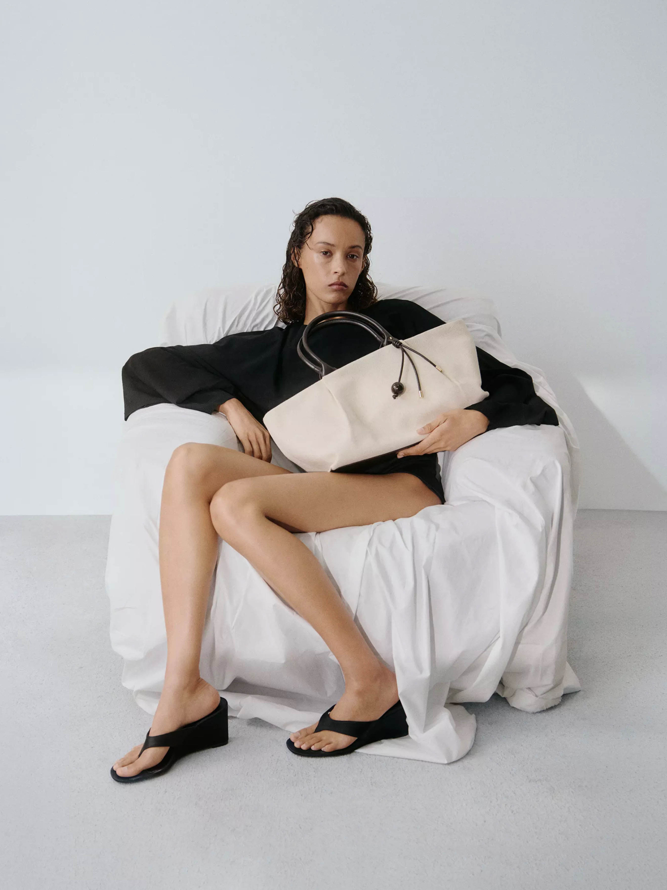 Сумки MANGO NICOLE модель 37041333_99 Фото