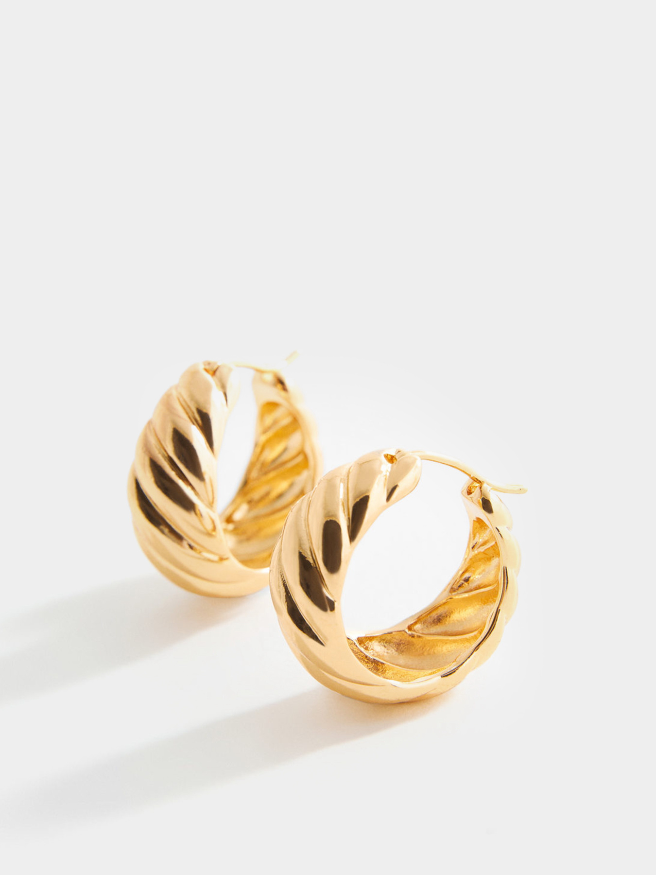 Серьги-гвоздики MANGO модель 67000459_OR Фото