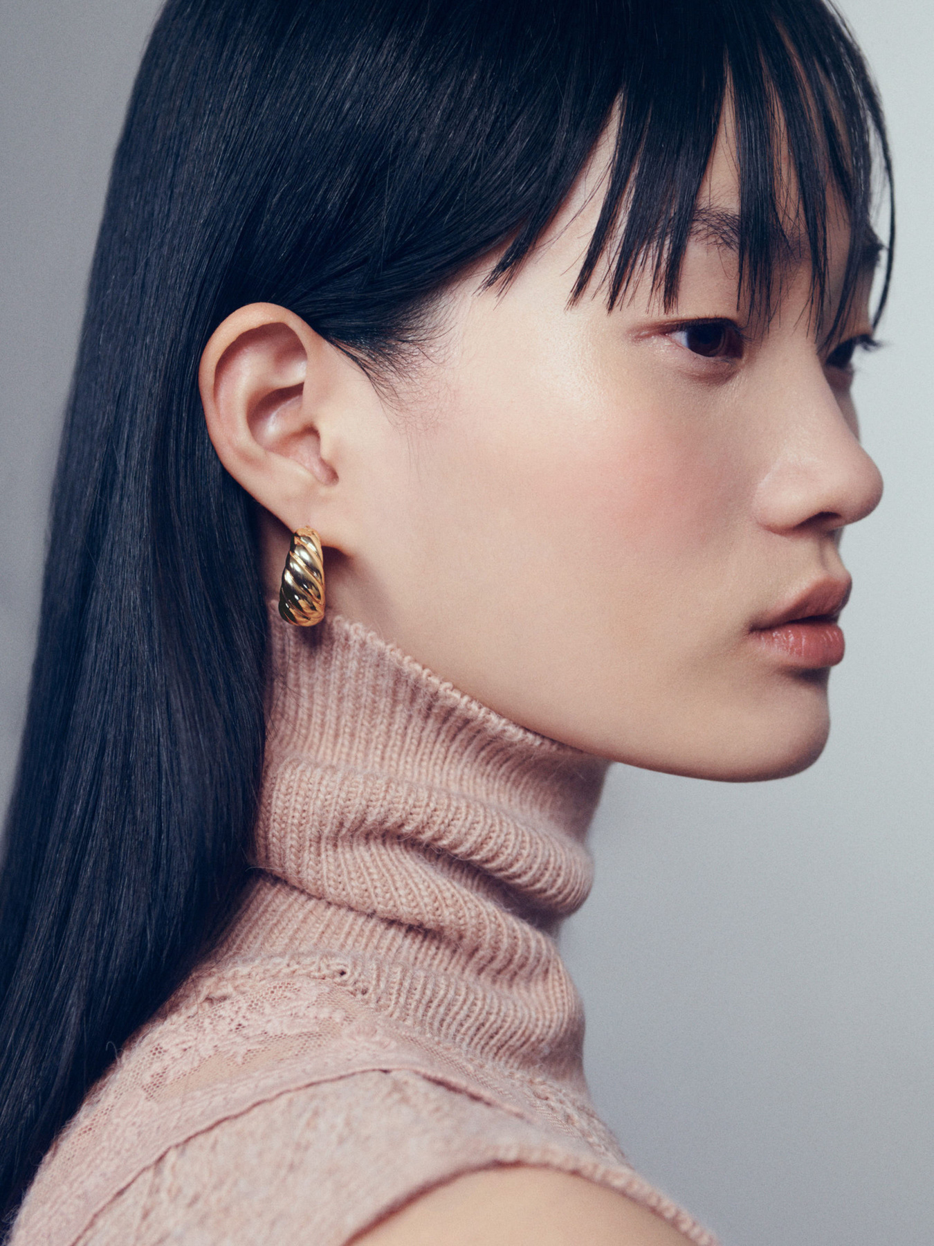 Серьги-гвоздики MANGO модель 67000459_OR Фото