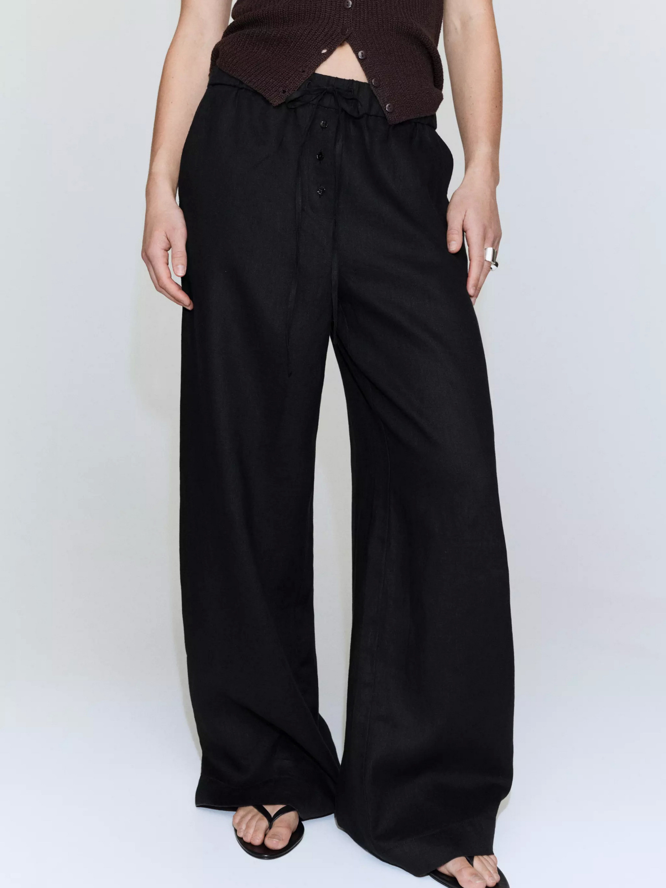 Брюки MANGO SOMA модель 27091349_99 Брюки MANGO SOMA модель 27091349_99 Фото