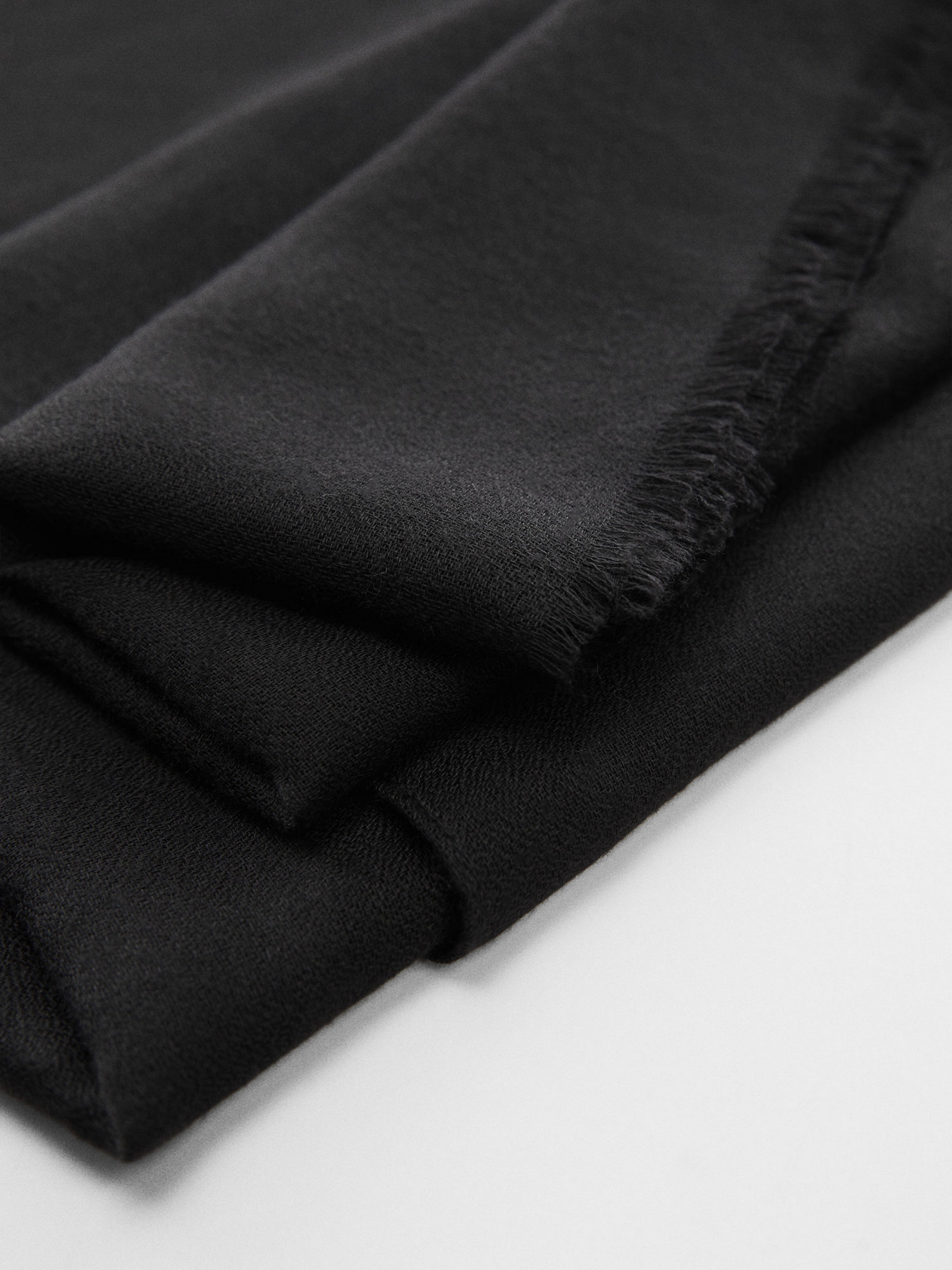 Шарф MANGO Givy5 модель 67072919_99 Шарф MANGO Givy5 модель 67072919_99 Фото