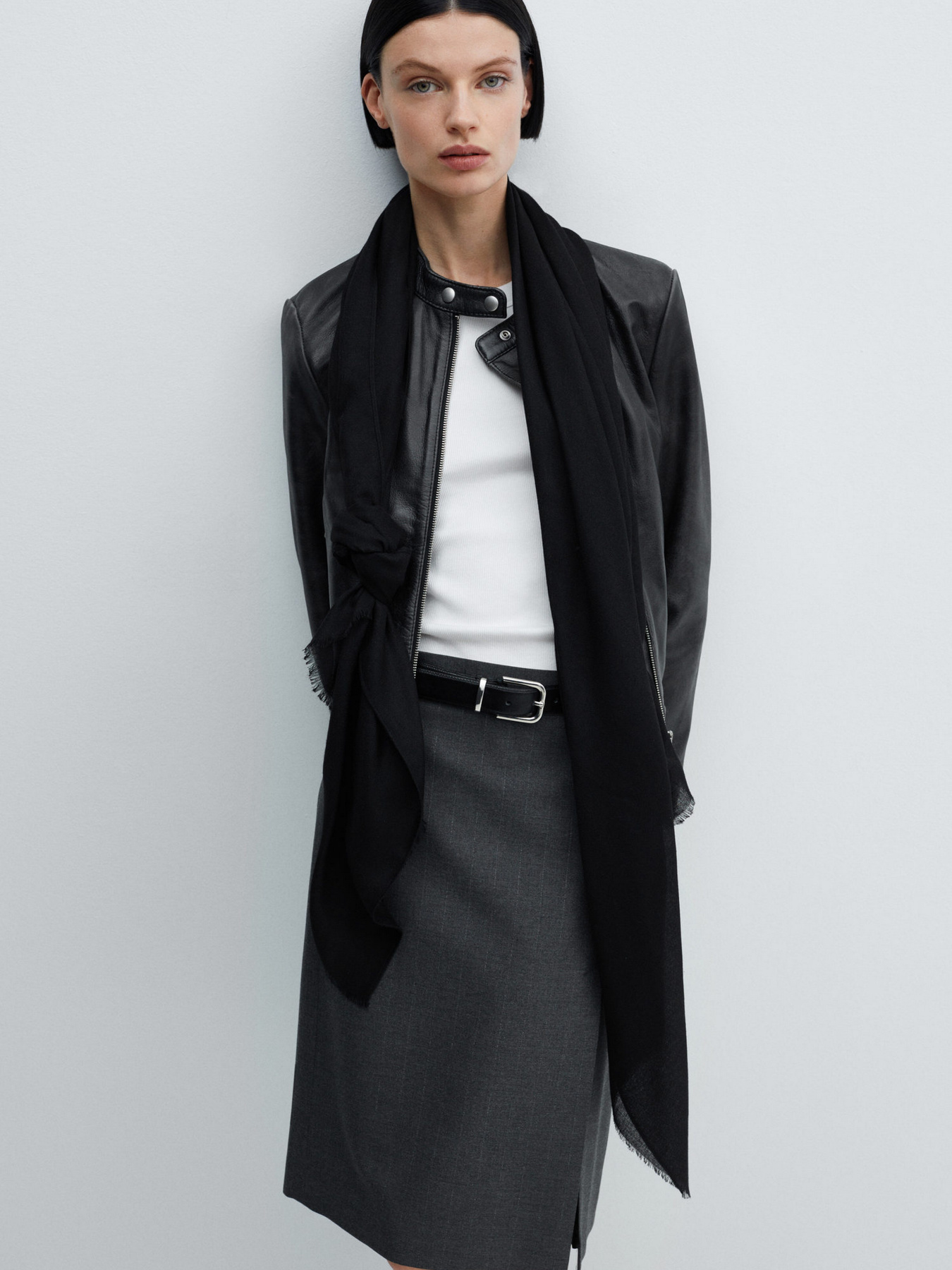 Шарф MANGO Givy5 модель 67072919_99 Шарф MANGO Givy5 модель 67072919_99 Фото