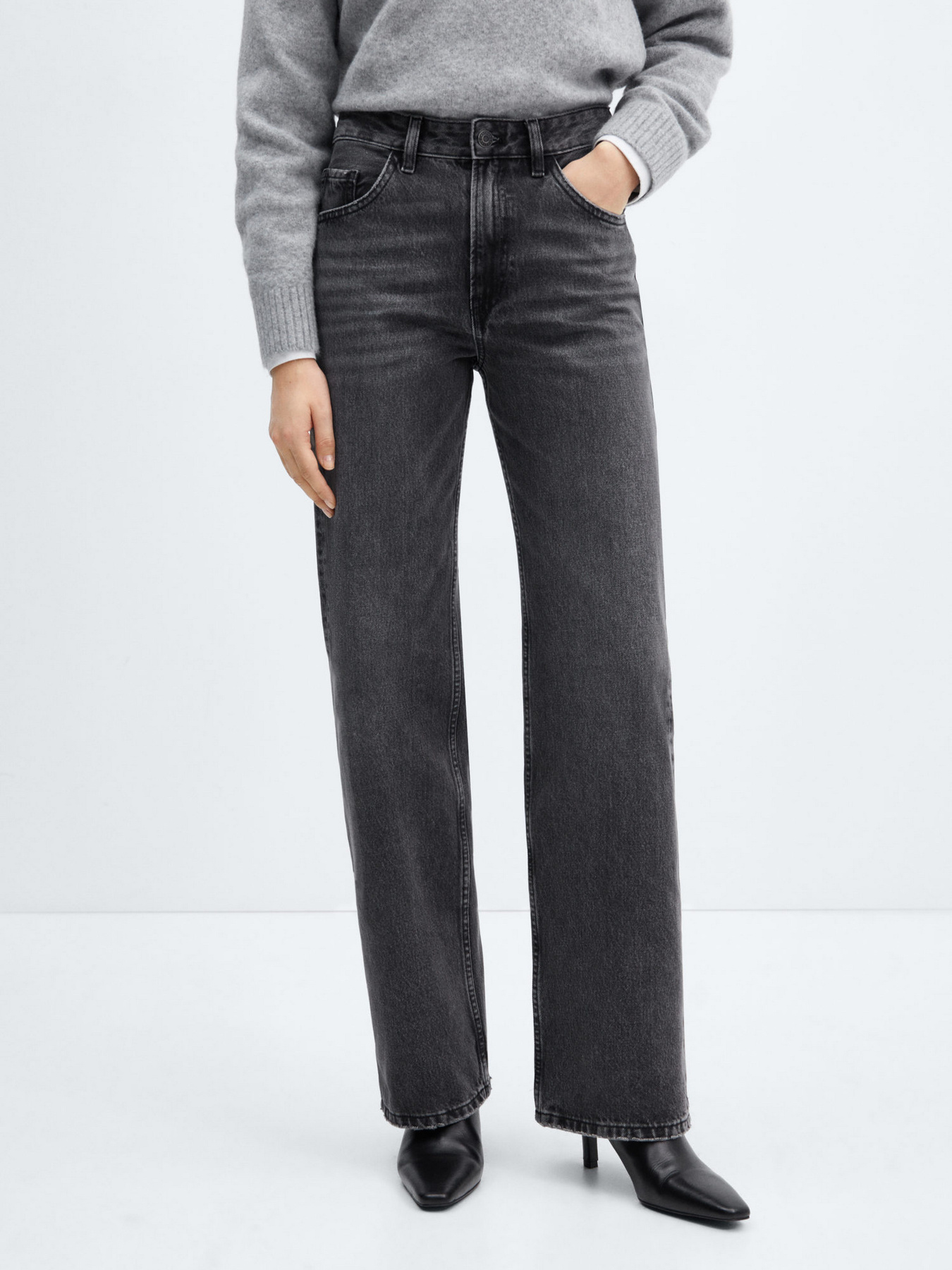 Прямые джинсы MANGO Miami модель 67003270_TN Прямые джинсы MANGO Miami модель 67003270_TN Фото