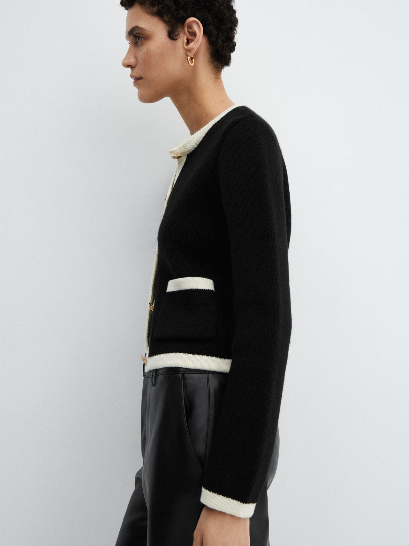 Кардиган MANGO Posh модель 67044062_99 Кардиган MANGO Posh модель 67044062_99 Фото