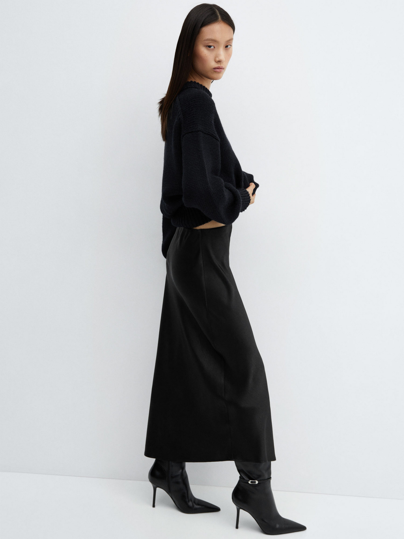 Спідниця міді MANGO Mia модель 67030461_99 Фото