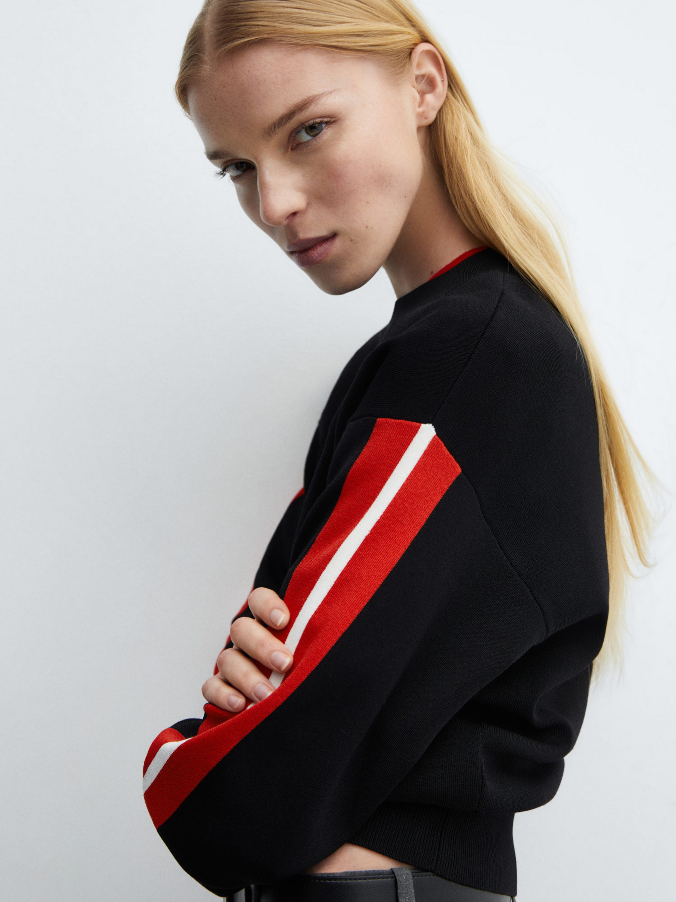 Свитшот MANGO Carlos модель 67024070_70 Фото