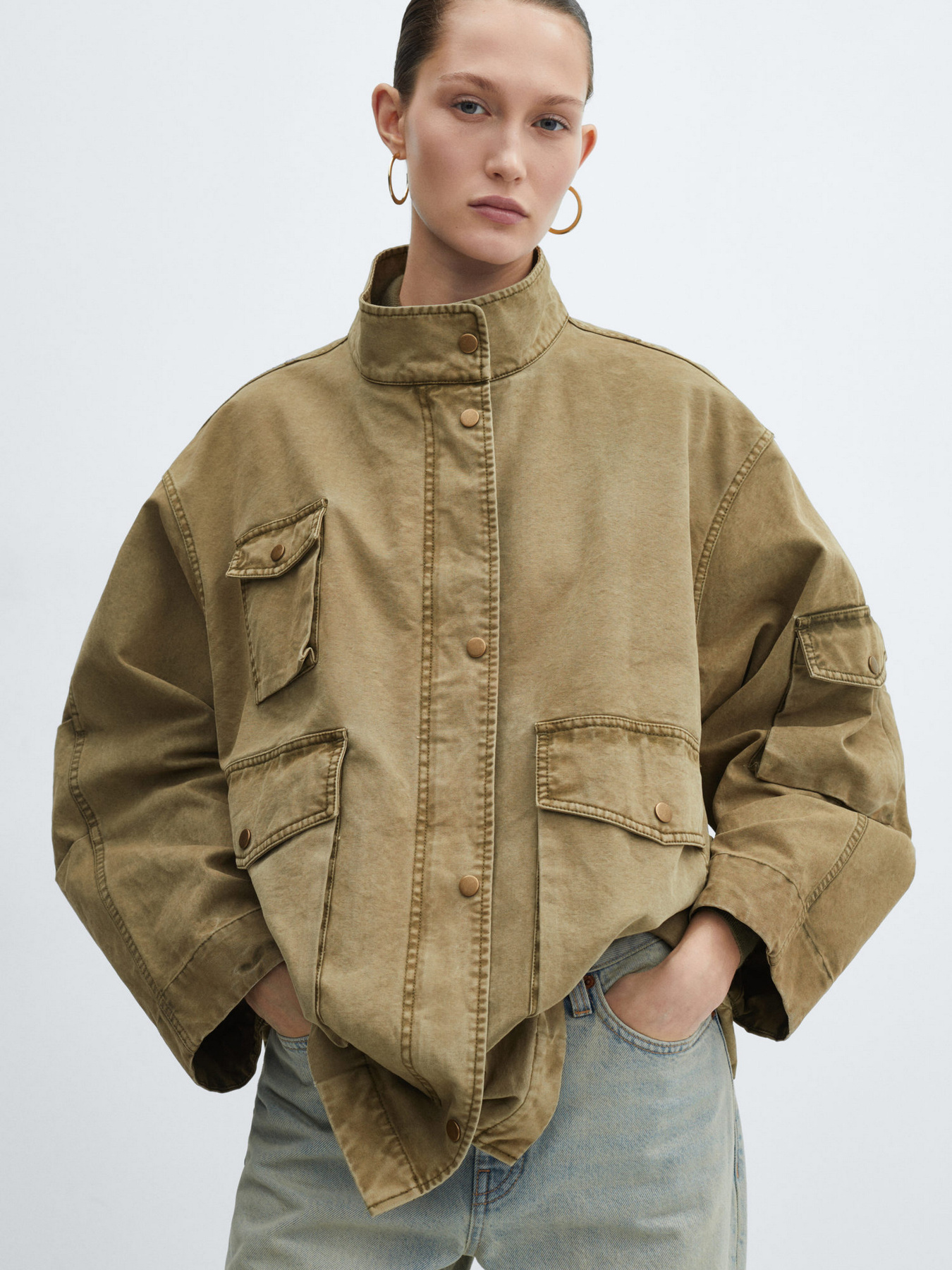 Джинсова куртка MANGO Africa модель 67066316_37 Джинсова куртка MANGO Africa модель 67066316_37 Фото