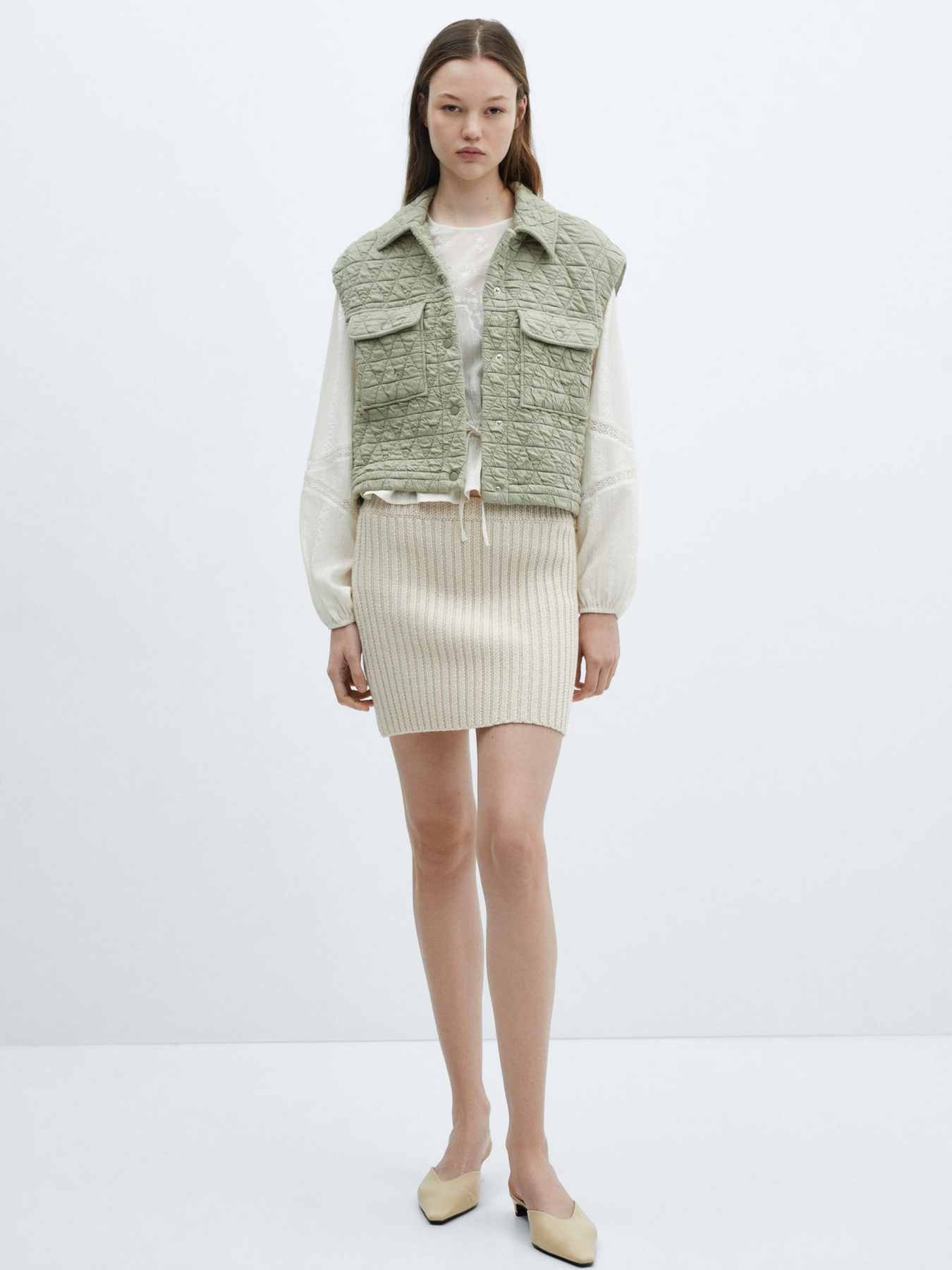 Утеплений жилет MANGO Limba модель 67074034_40 Утеплений жилет MANGO Limba модель 67074034_40 Фото