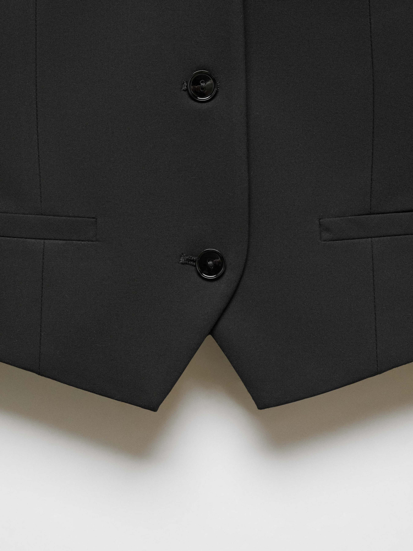 Жилет классический MANGO Maura модель 67954072_99 Фото